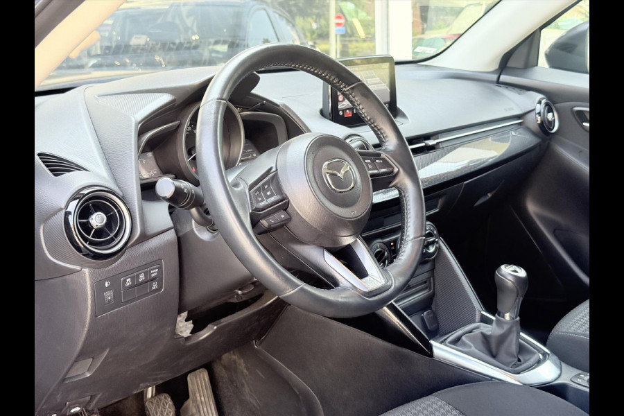Mazda 2 1.5 SKYACTIV-G Sport Selected | Trekhaak, Cruise control, Navigatie, Parkeercamera, 16 inch, Zeer netjes!
