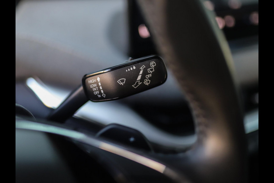 Škoda ENYAQ iV 60 First Edition | Camera | ACC | Stuur/Stoelverw. | Virtual Cockpit