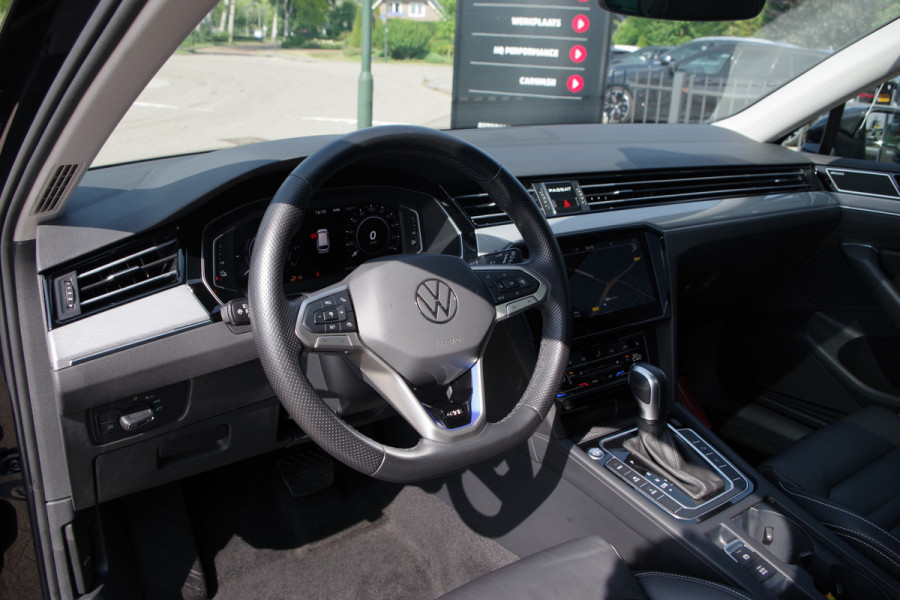 Volkswagen Passat Variant 1.4 TSI 218 PK GTE Business PHEV, Panoramadak, Trekhaak, Adap. Cruise Control.
