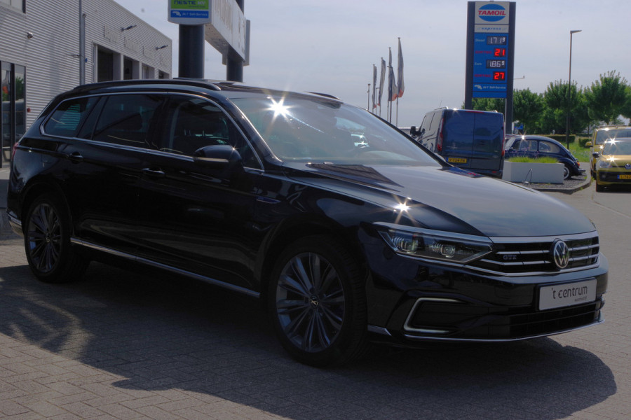 Volkswagen Passat Variant 1.4 TSI 218 PK GTE Business PHEV, Panoramadak, Trekhaak, Adap. Cruise Control.