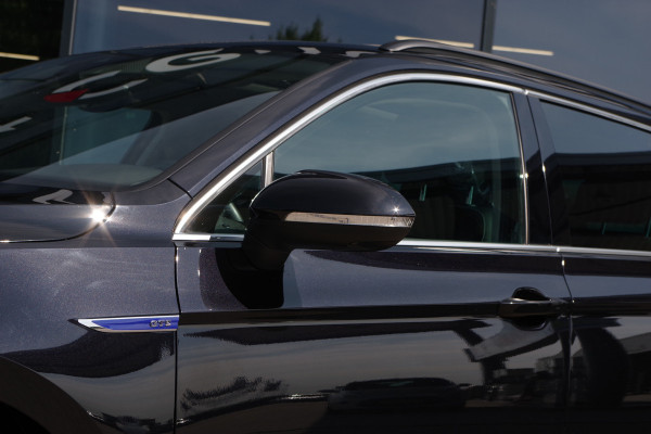 Volkswagen Passat Variant 1.4 TSI 218 PK GTE Business PHEV, Panoramadak, Trekhaak, Adap. Cruise Control.