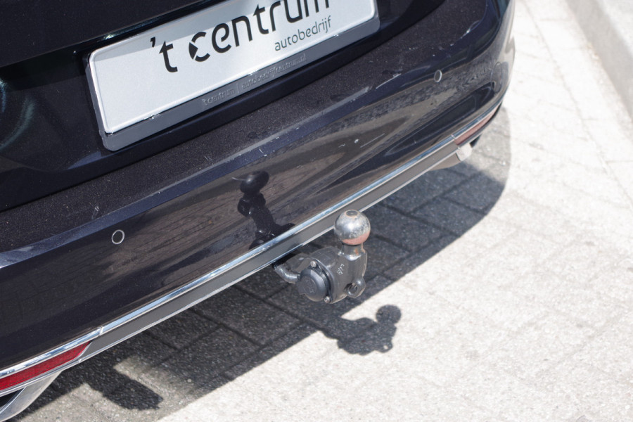 Volkswagen Passat Variant 1.4 TSI 218 PK GTE Business PHEV, Panoramadak, Trekhaak, Adap. Cruise Control.