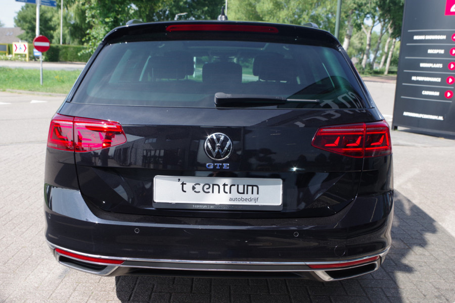 Volkswagen Passat Variant 1.4 TSI 218 PK GTE Business PHEV, Panoramadak, Trekhaak, Adap. Cruise Control.