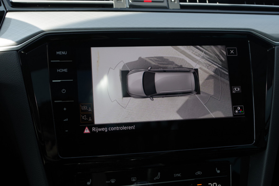 Volkswagen Passat Variant 1.4 TSI 218 PK GTE Business PHEV, Panoramadak, Trekhaak, Adap. Cruise Control.