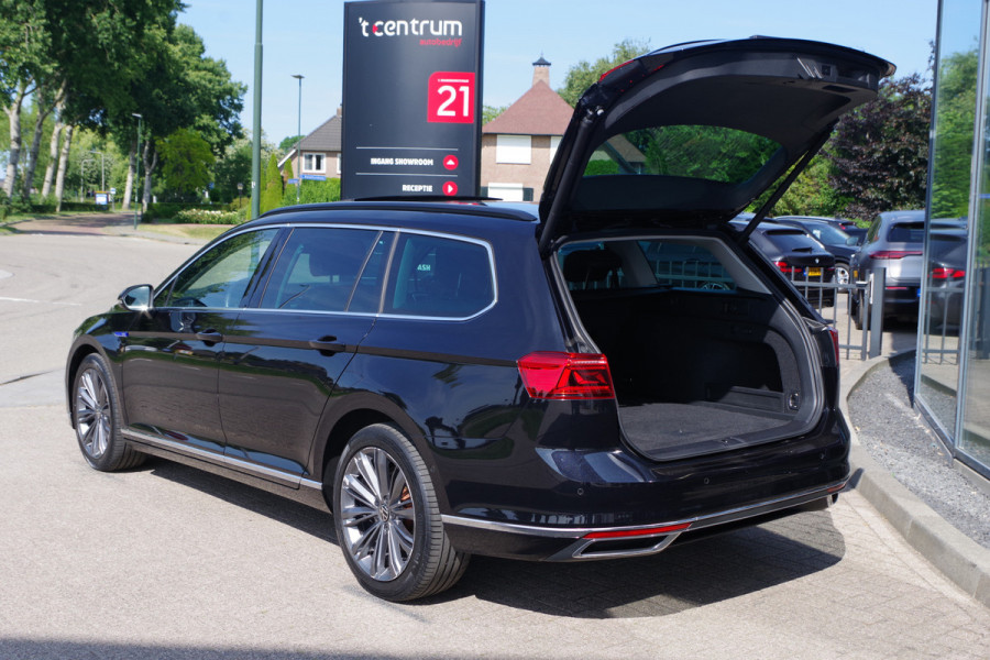 Volkswagen Passat Variant 1.4 TSI 218 PK GTE Business PHEV, Panoramadak, Trekhaak, Adap. Cruise Control.