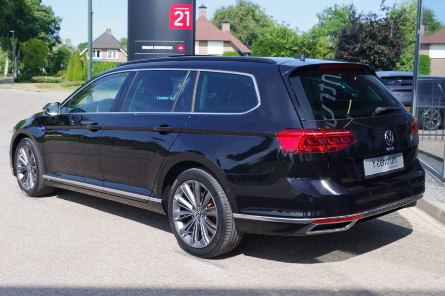 Volkswagen Passat Variant 1.4 TSI 218 PK GTE Business PHEV, Panoramadak, Trekhaak, Adap. Cruise Control.