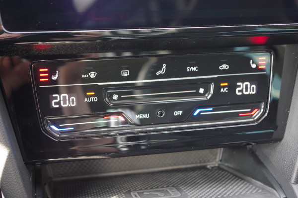 Volkswagen Passat Variant 1.4 TSI 218 PK GTE Business PHEV, Panoramadak, Trekhaak, Adap. Cruise Control.