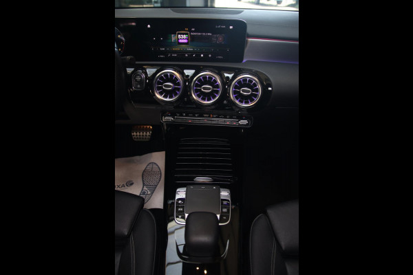 Mercedes-Benz CLA-Klasse 250 AMG PANO-BURMESTER-CAMERA-LEDER