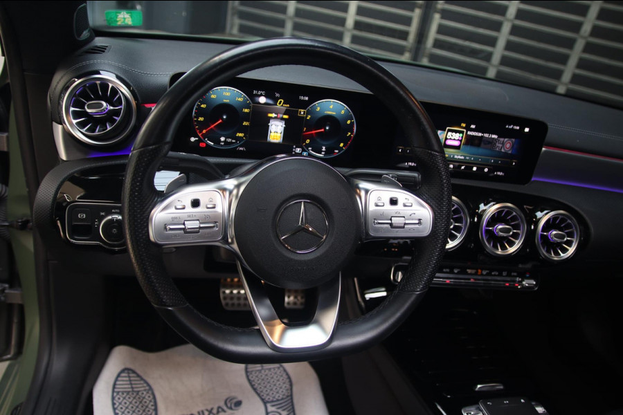 Mercedes-Benz CLA-Klasse 250 AMG PANO-BURMESTER-CAMERA-LEDER