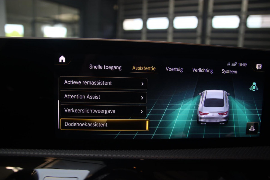 Mercedes-Benz CLA-Klasse 250 AMG PANO-BURMESTER-CAMERA-LEDER