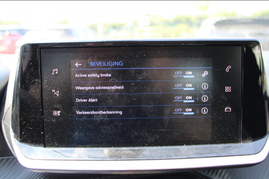 Peugeot 208 1.2 PureTech Blue Lease Active