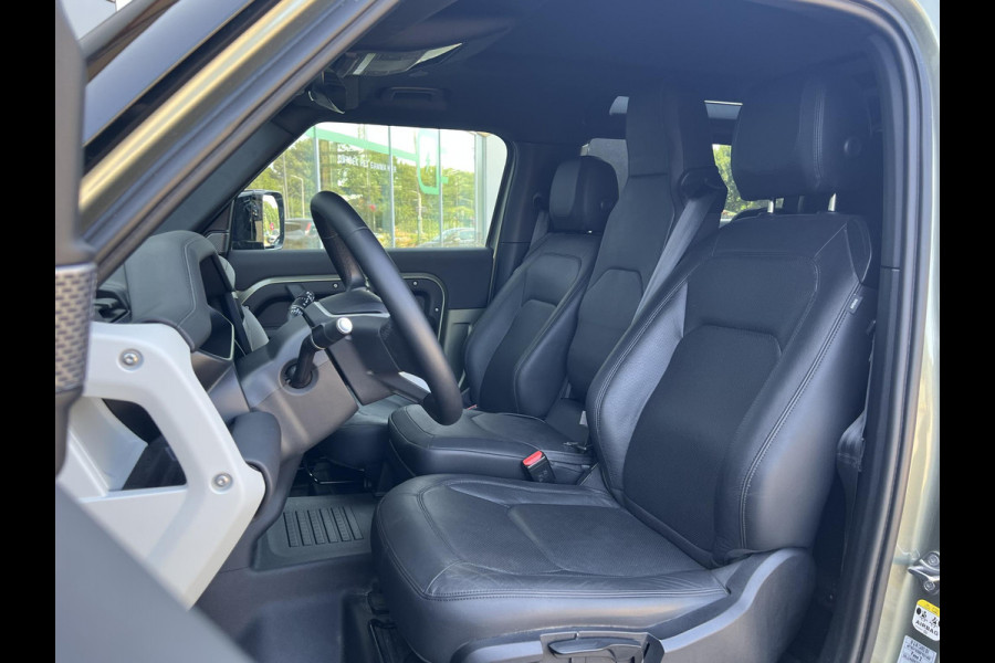 Land Rover Defender Hard Top 3.0 D250 90