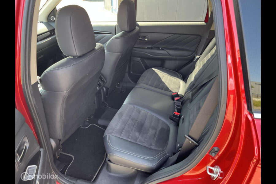 Mitsubishi Outlander 2.4 PHEV Intense+ trekhaak allseason banden