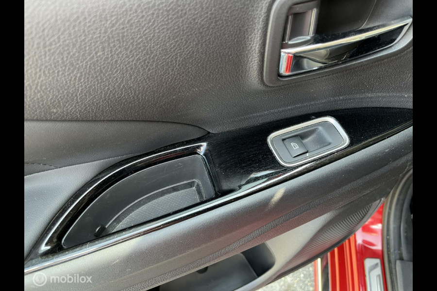 Mitsubishi Outlander 2.4 PHEV Intense+ trekhaak allseason banden