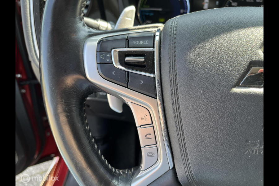 Mitsubishi Outlander 2.4 PHEV Intense+ trekhaak allseason banden
