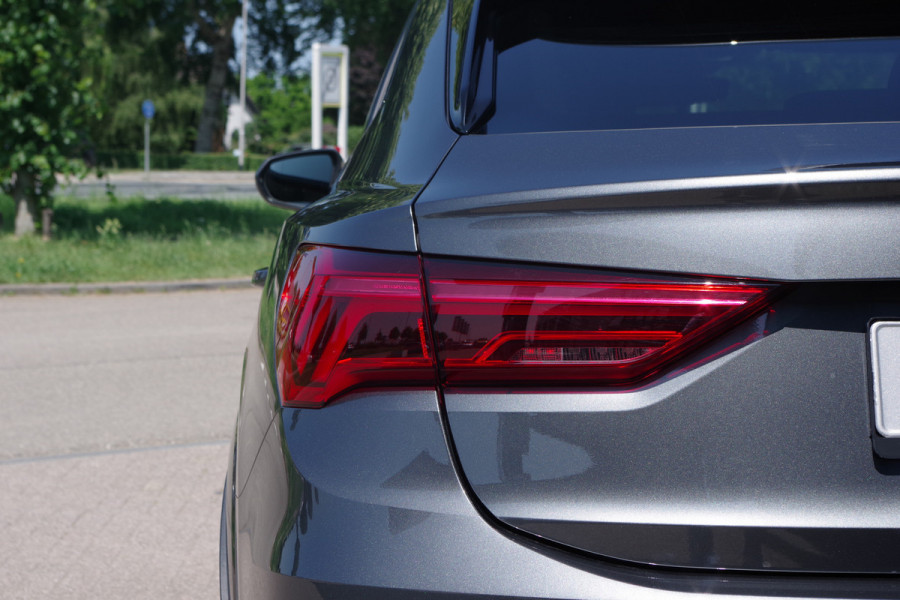 Audi Q3 Sportback 45 TFSI e 245 PK S-Line Edition PHEV, Sonos Sound, Elek. Trekhaak, Camera, DAB