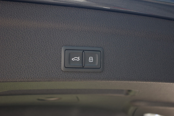 Audi Q3 Sportback 45 TFSI e 245 PK S-Line Edition PHEV, Sonos Sound, Elek. Trekhaak, Camera, DAB