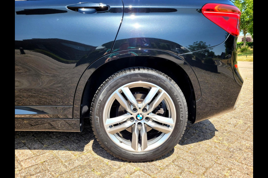 BMW X1 SDrive20i M-sport, Camera, Harman K. (Dealer-onderhouden)