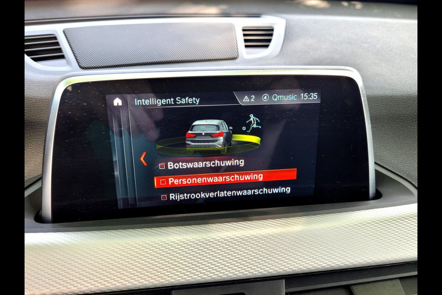 BMW X1 SDrive20i M-sport, Camera, Harman K. (Dealer-onderhouden)