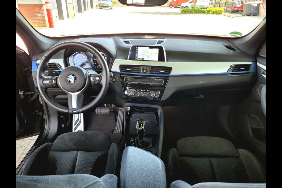 BMW X1 SDrive20i M-sport, Camera, Harman K. (Dealer-onderhouden)