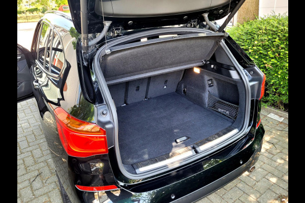BMW X1 SDrive20i M-sport, Camera, Harman K. (Dealer-onderhouden)
