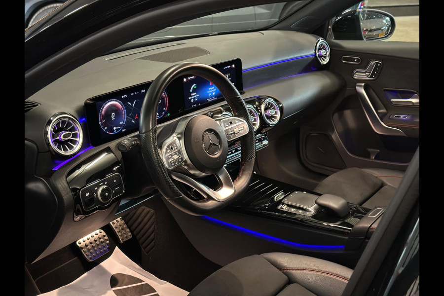 Mercedes-Benz A-Klasse 180|PANO|MEMORY|SFEER|BOMVOL