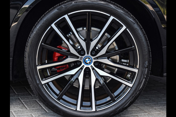 BMW X5 xDrive50e M-SPORT PRO | PANORAMADAK | CARBON INLEG | ACTIVE STEERING | M-STOELEN | MASSAGE STOELEN | STOEL VENTILATIE EN VERWARM