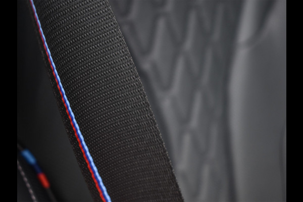 BMW X5 xDrive50e M-SPORT PRO | PANORAMADAK | CARBON INLEG | ACTIVE STEERING | M-STOELEN | MASSAGE STOELEN | STOEL VENTILATIE EN VERWARM