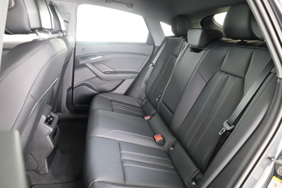 Audi Q6 Sportback e-tron Advanced edition 83 kWh 252pk | Panoramadak | Lederen bekleding | Luchtvering | 21 inch Lichtmetalen velgen