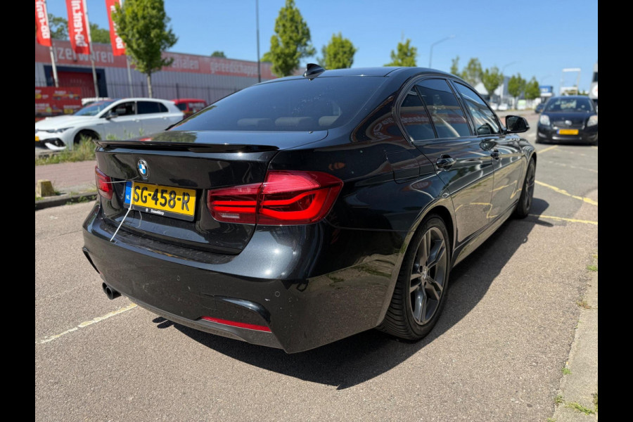 BMW 3-serie 320i Edition M Sport Shadow | Airco | Cruise