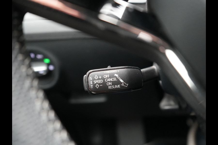 Škoda Superb Combi 1.4 TSI iV Sportline Plug In Hybrid 218pk PHEV | Trekhaak af Fabriek | Adaptive Cruise | Alcantara RS Sportstoelen Verwarmd | Canton Audio | 19"L.M |  | Chrystal LED | Virtual |