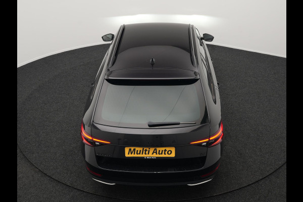 Škoda Superb Combi 1.4 TSI iV Sportline Plug In Hybrid 218pk PHEV | Trekhaak af Fabriek | Adaptive Cruise | Alcantara RS Sportstoelen Verwarmd | Canton Audio | 19"L.M |  | Chrystal LED | Virtual |
