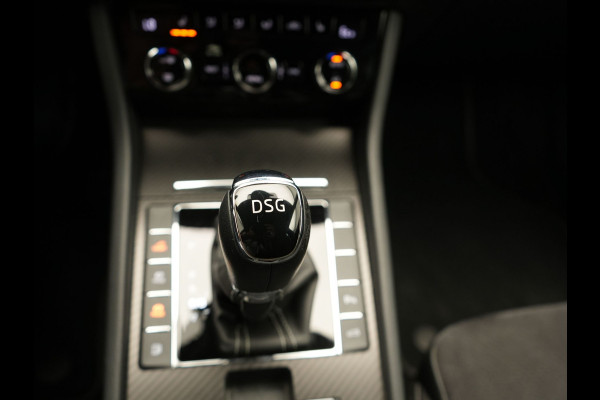 Škoda Superb Combi 1.4 TSI iV Sportline Plug In Hybrid 218pk PHEV | Trekhaak af Fabriek | Adaptive Cruise | Alcantara RS Sportstoelen Verwarmd | Canton Audio | 19"L.M |  | Chrystal LED | Virtual |