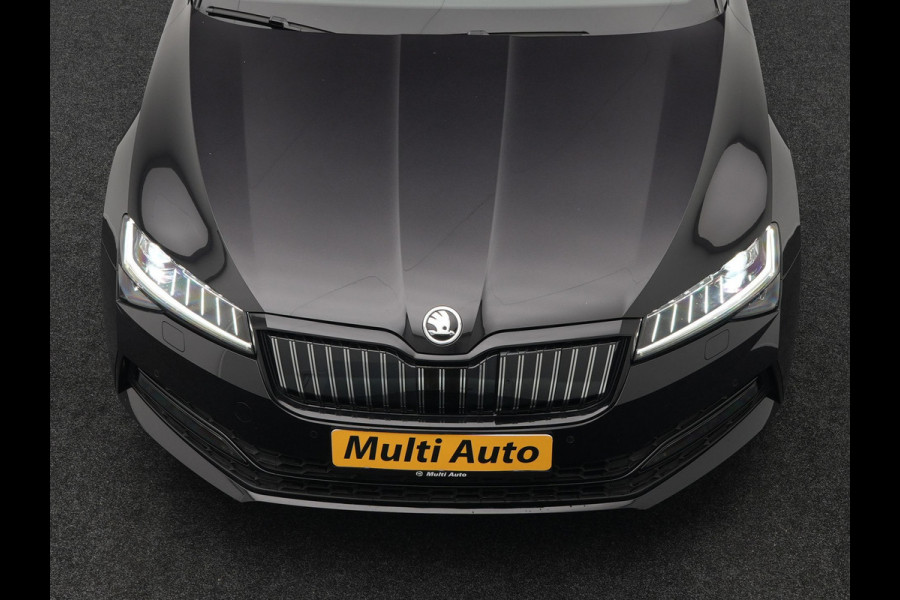 Škoda Superb Combi 1.4 TSI iV Sportline Plug In Hybrid 218pk PHEV | Trekhaak af Fabriek | Adaptive Cruise | Alcantara RS Sportstoelen Verwarmd | Canton Audio | 19"L.M |  | Chrystal LED | Virtual |