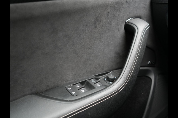 Škoda Superb Combi 1.4 TSI iV Sportline Plug In Hybrid 218pk PHEV | Trekhaak af Fabriek | Adaptive Cruise | Alcantara RS Sportstoelen Verwarmd | Canton Audio | 19"L.M |  | Chrystal LED | Virtual |