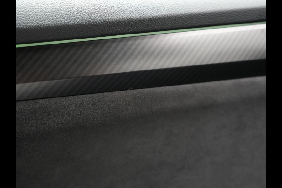 Škoda Superb Combi 1.4 TSI iV Sportline Plug In Hybrid 218pk PHEV | Trekhaak af Fabriek | Adaptive Cruise | Alcantara RS Sportstoelen Verwarmd | Canton Audio | 19"L.M |  | Chrystal LED | Virtual |