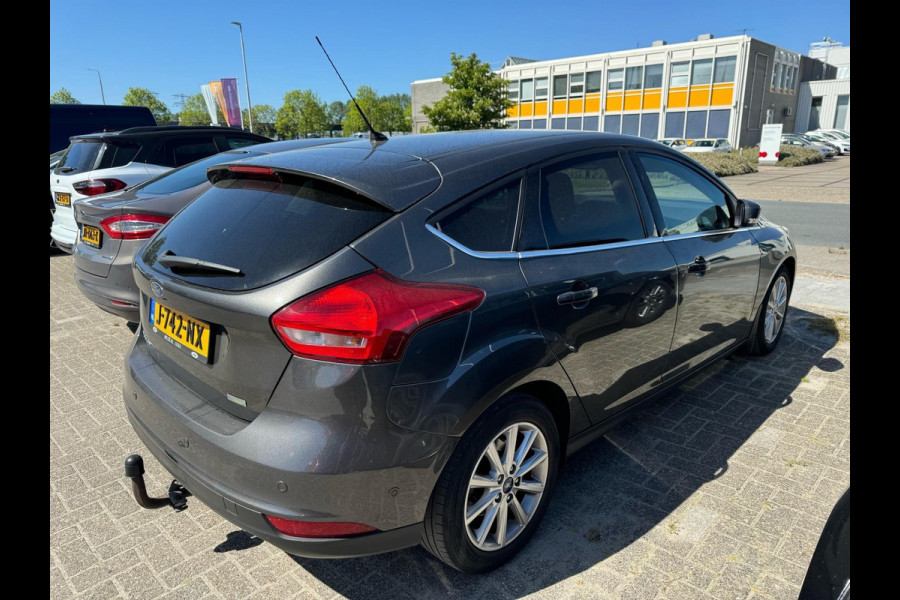 Ford Focus 1.0 Titanium 125pk | Navigatie | Trekhaak