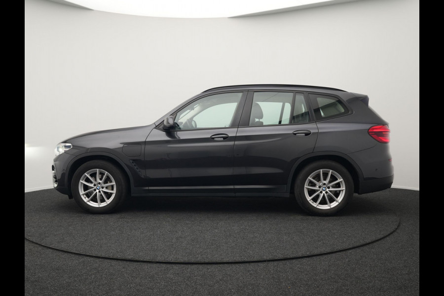 BMW X3 xDrive30e Executive Plug In Hybrid 293pk PHEV | Trekhaak af Fabriek | Head Up | Keyless | Sportstoelen Verwamd | Adaptive LED |  Apple Carplay | Navi Full Map | 18"L.M |