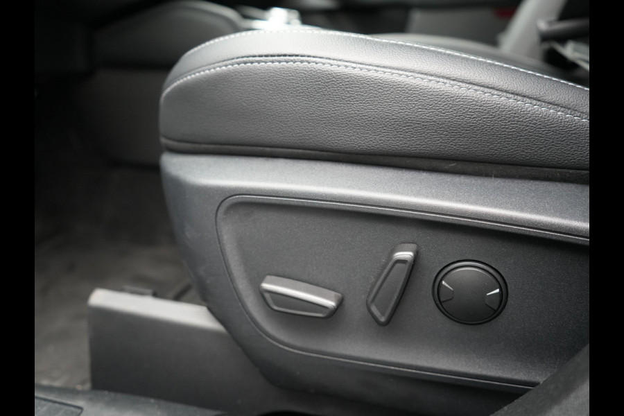 Ford Kuga 2.5 Titanium Plug In Hybrid 225pk PHEV | Camera | B&O Sound |  Apple Carplay | Stuur & Stoelverwarming | Virtual | Navi Full Map | Keyless | El. Achterklep |