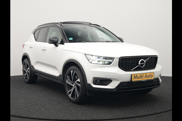 Volvo XC40 T5 Recharge R-Design Plug In Hybrid 261pk Dealer O.H. PHEV | Panodak | Alcantara Sportstoelen | Adaptive Cruise | Pilot Assist | Navigatie | Camera | DAB | Stoel & Stuurverwarming | L.M. 20" |
