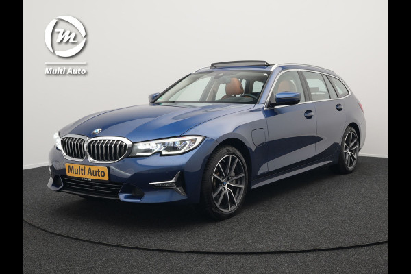BMW 3 Serie Touring 330e xDrive Luxury Line Plug In Hybrid 293pk PHEV | Panodak | Trekhaak af Fabriek | Laser LED | Head Up | Adaptive Onderstel | Harman Kardon | Camera | Keyless |