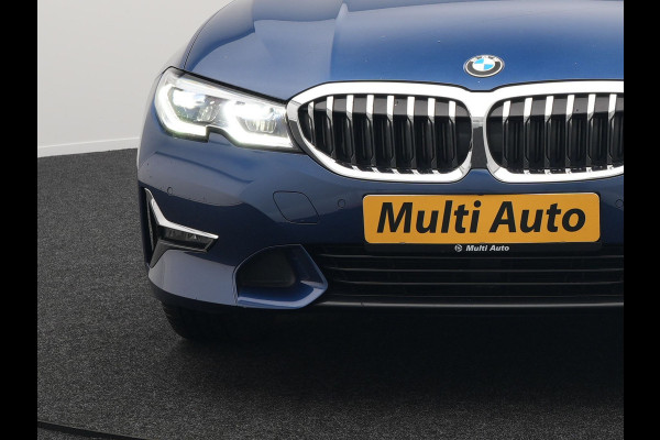 BMW 3 Serie Touring 330e xDrive Luxury Line Plug In Hybrid 293pk PHEV | Panodak | Trekhaak af Fabriek | Laser LED | Head Up | Adaptive Onderstel | Harman Kardon | Camera | Keyless |