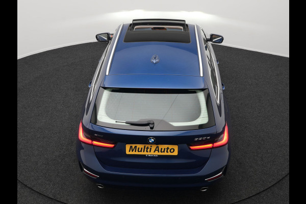 BMW 3 Serie Touring 330e xDrive Luxury Line Plug In Hybrid 293pk PHEV | Panodak | Trekhaak af Fabriek | Laser LED | Head Up | Adaptive Onderstel | Harman Kardon | Camera | Keyless |