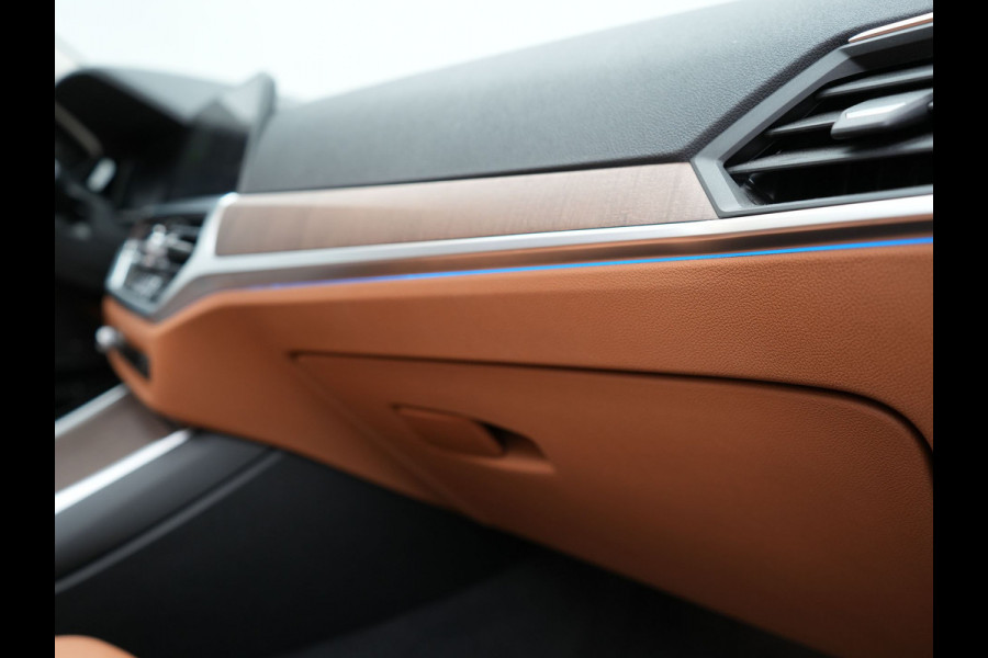 BMW 3 Serie Touring 330e xDrive Luxury Line Plug In Hybrid 293pk PHEV | Panodak | Trekhaak af Fabriek | Laser LED | Head Up | Adaptive Onderstel | Harman Kardon | Camera | Keyless |