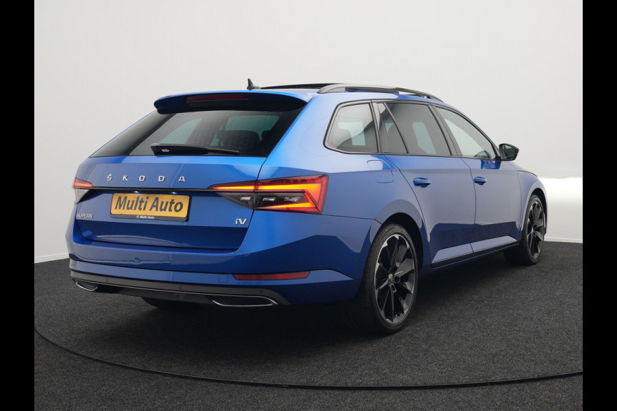 Škoda Superb Combi 1.4 TSI iV Sportline Business Plug In Hybrid 218pk PHEV | Panodak | Trekhaak af Fabriek | Alcantara Sportstoelen Memory | Adaptive Cruise | Crystal LED | Sfeerverlichting | Virtual | Navigatie | Apple Carplay | Stoelverwarming | DAB |