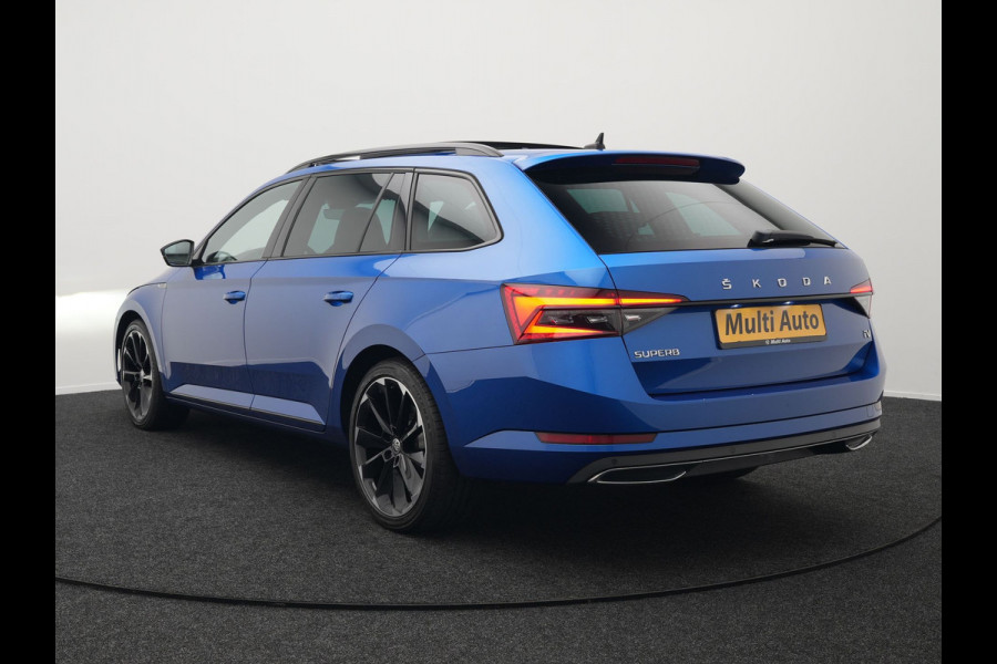 Škoda Superb Combi 1.4 TSI iV Sportline Business Plug In Hybrid 218pk PHEV | Panodak | Trekhaak af Fabriek | Alcantara Sportstoelen Memory | Adaptive Cruise | Crystal LED | Sfeerverlichting | Virtual | Navigatie | Apple Carplay | Stoelverwarming | DAB |