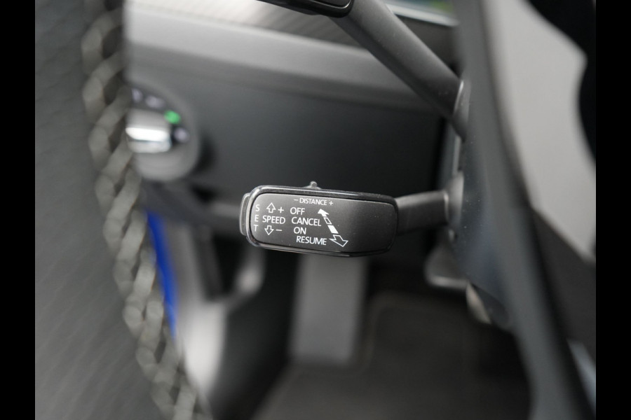 Škoda Superb Combi 1.4 TSI iV Sportline Business Plug In Hybrid 218pk PHEV | Panodak | Trekhaak af Fabriek | Alcantara Sportstoelen Memory | Adaptive Cruise | Crystal LED | Sfeerverlichting | Virtual | Navigatie | Apple Carplay | Stoelverwarming | DAB |