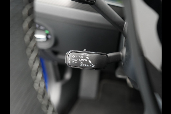 Škoda Superb Combi 1.4 TSI iV Sportline Business Plug In Hybrid 218pk PHEV | Panodak | Trekhaak af Fabriek | Alcantara Sportstoelen Memory | Adaptive Cruise | Crystal LED | Sfeerverlichting | Virtual | Navigatie | Apple Carplay | Stoelverwarming | DAB |