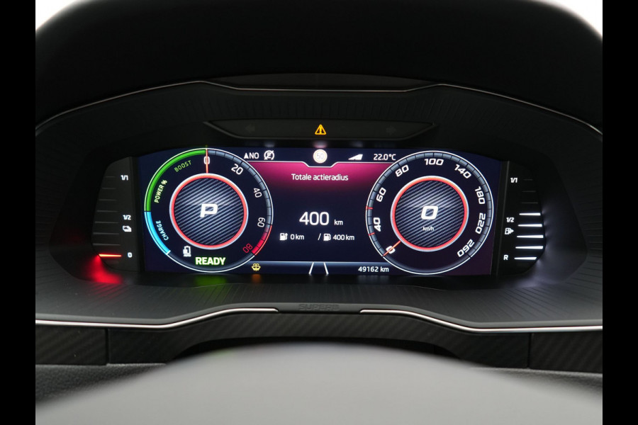 Škoda Superb Combi 1.4 TSI iV Sportline Business Plug In Hybrid 218pk PHEV | Panodak | Trekhaak af Fabriek | Alcantara Sportstoelen Memory | Adaptive Cruise | Crystal LED | Sfeerverlichting | Virtual | Navigatie | Apple Carplay | Stoelverwarming | DAB |