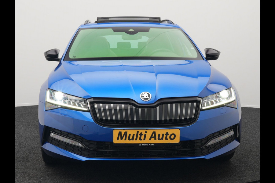 Škoda Superb Combi 1.4 TSI iV Sportline Business Plug In Hybrid 218pk PHEV | Panodak | Trekhaak af Fabriek | Alcantara Sportstoelen Memory | Adaptive Cruise | Crystal LED | Sfeerverlichting | Virtual | Navigatie | Apple Carplay | Stoelverwarming | DAB |